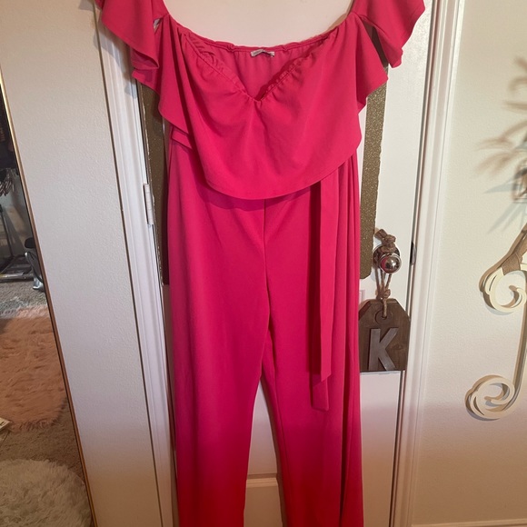 Hot Pink Fashion Nova ruffle sleeve jumpsuit size 1X - Picture 1 of 3
